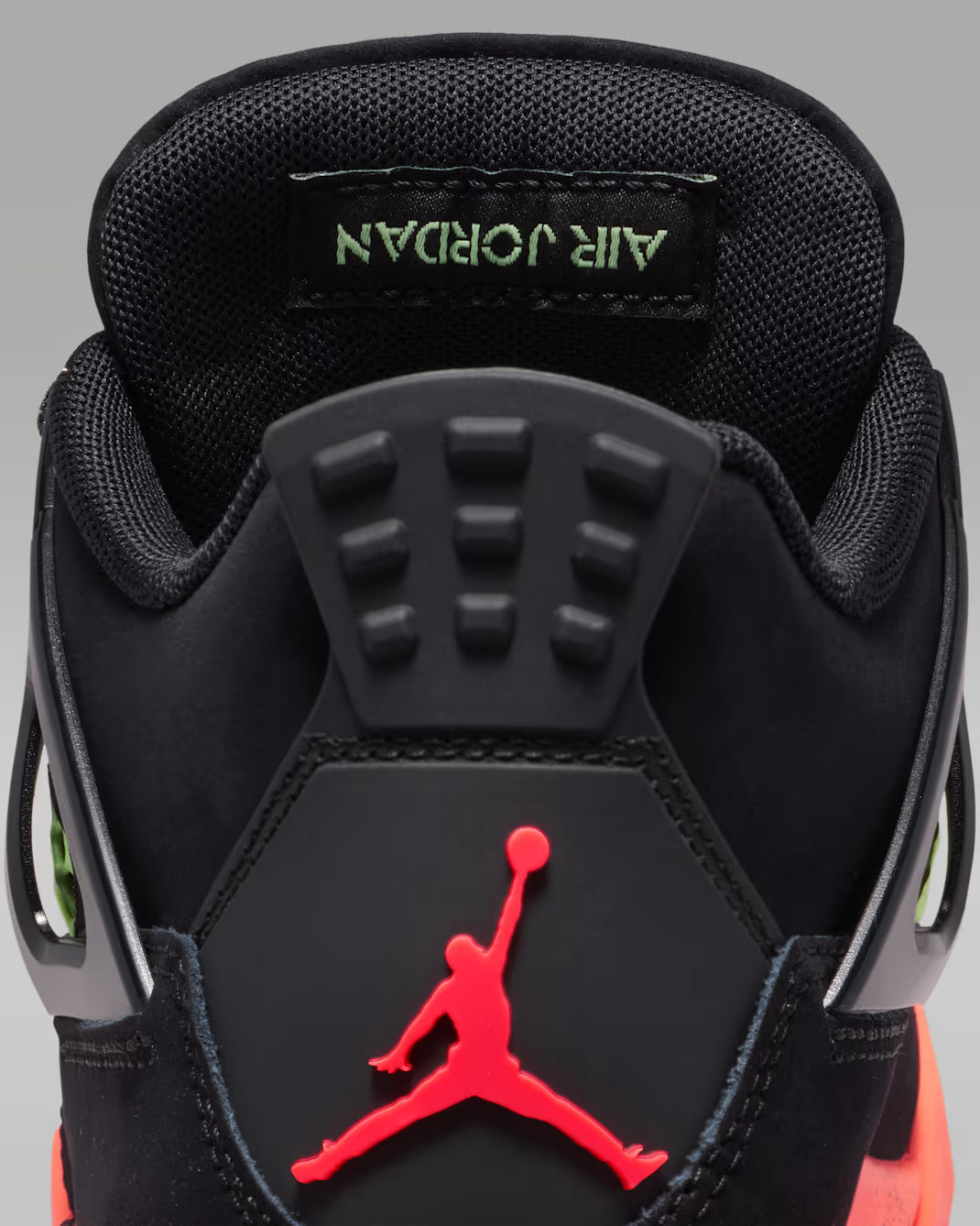 Air Jordan 4 Retro